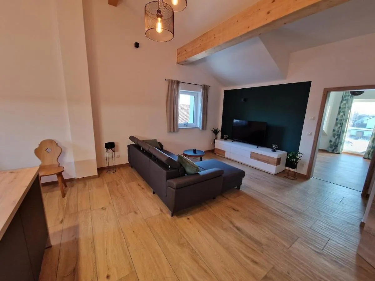 Neue Moderne Ferienwohnung Mit Infrarot Sauna Hengersberg Niemcy