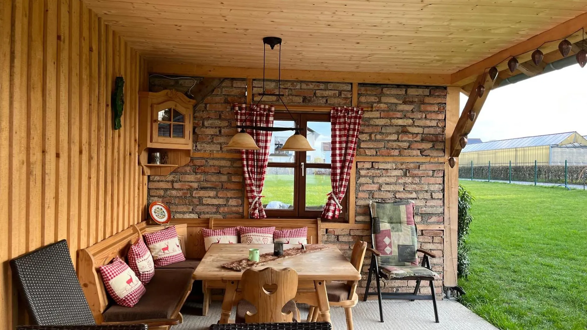 Neue Moderne Ferienwohnung Mit Infrarot Sauna Hengersberg Niemcy