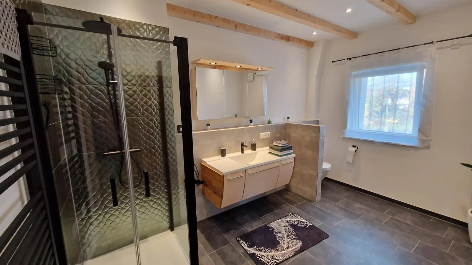 Neue Moderne Ferienwohnung Mit Infrarot Sauna Hengersberg Apartament