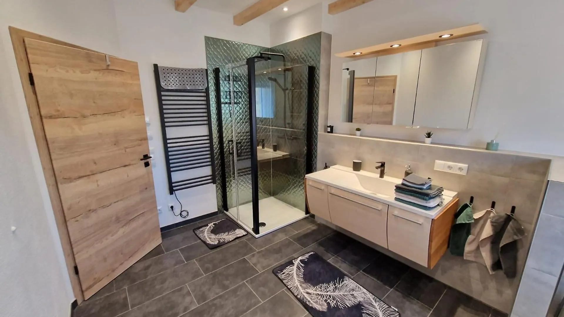 Neue Moderne Ferienwohnung Mit Infrarot Sauna Hengersberg Apartament